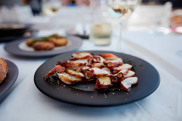 pulpo a las brasas en bacacay